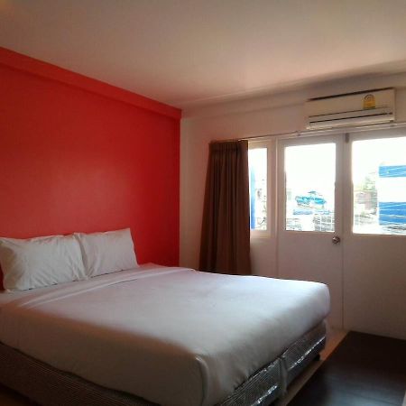 Blue Moon Hotel Хуа Хин Екстериор снимка