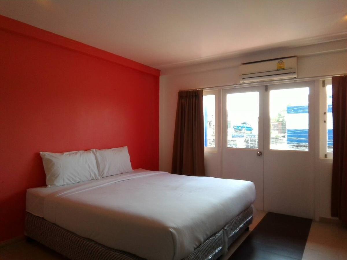 Blue Moon Hotel Хуа Хин Екстериор снимка