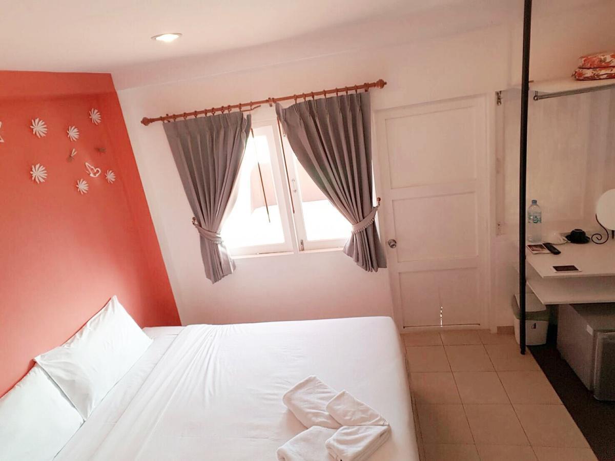 Blue Moon Hotel Хуа Хин Екстериор снимка